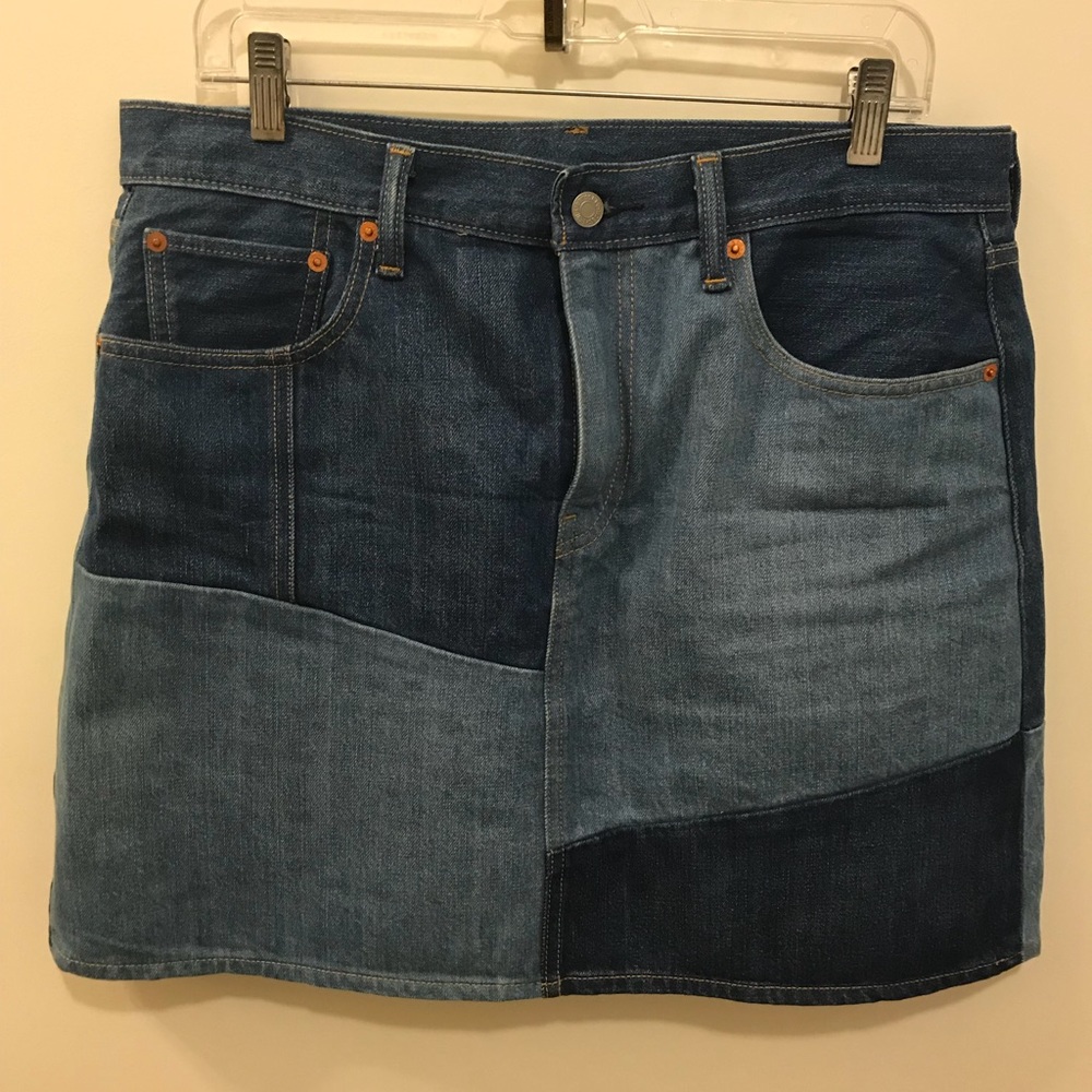 Levi’s skirt